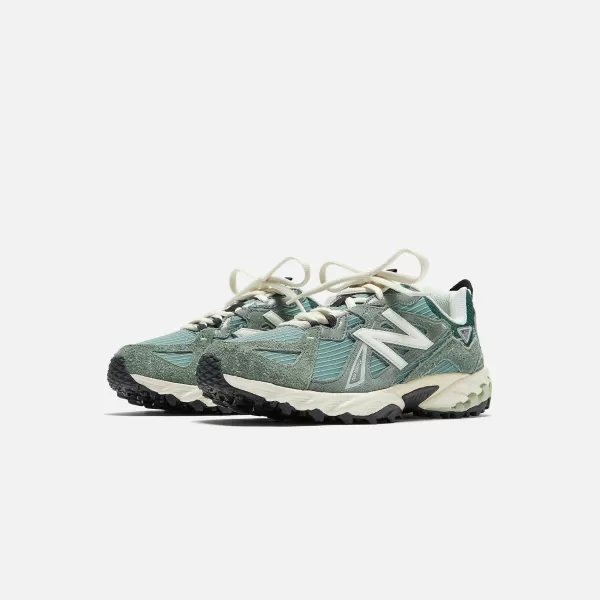 610 | New Balance Best