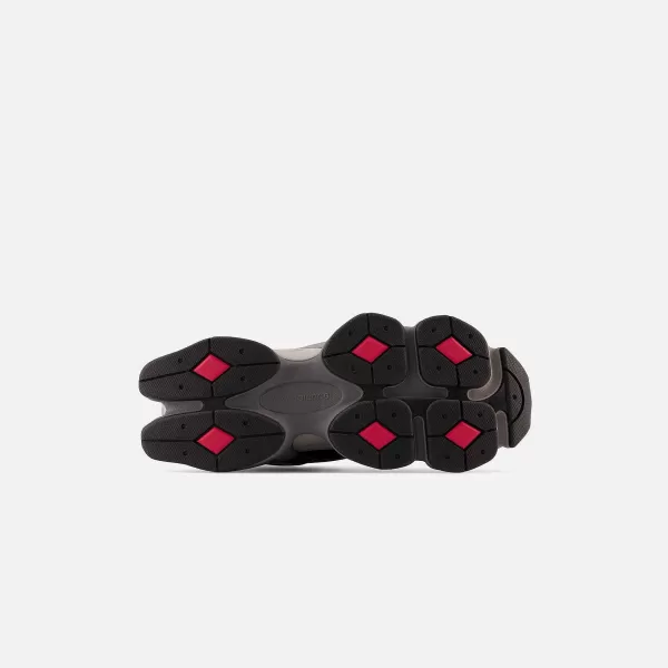 9060 | New Balance Discount
