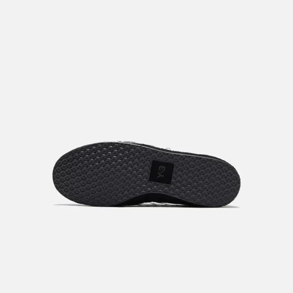 gazelle_6-1.webp Gazelle | Y-3 Best