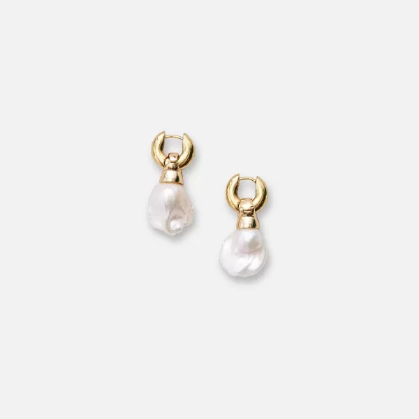Stina Earrings With Detachable Pearl | Eliou Fashion