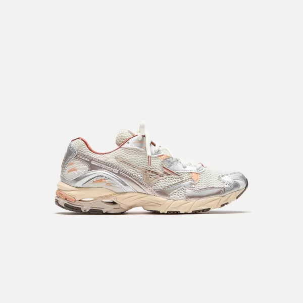 Wave Rider 10 | Mizuno Hot