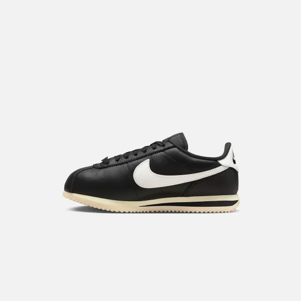 Wmns Cortez 23 | Nike Shop