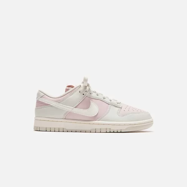 Wmns Dunk Low | Nike Flash Sale